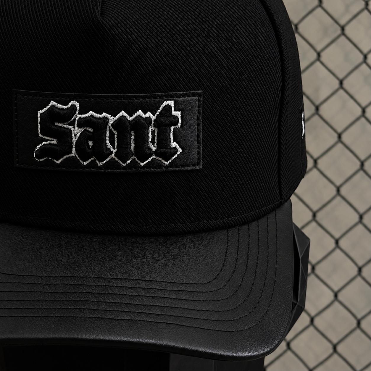 BONÉ SOU SANTO - SANT BORDADO PRETO - Imagem 2